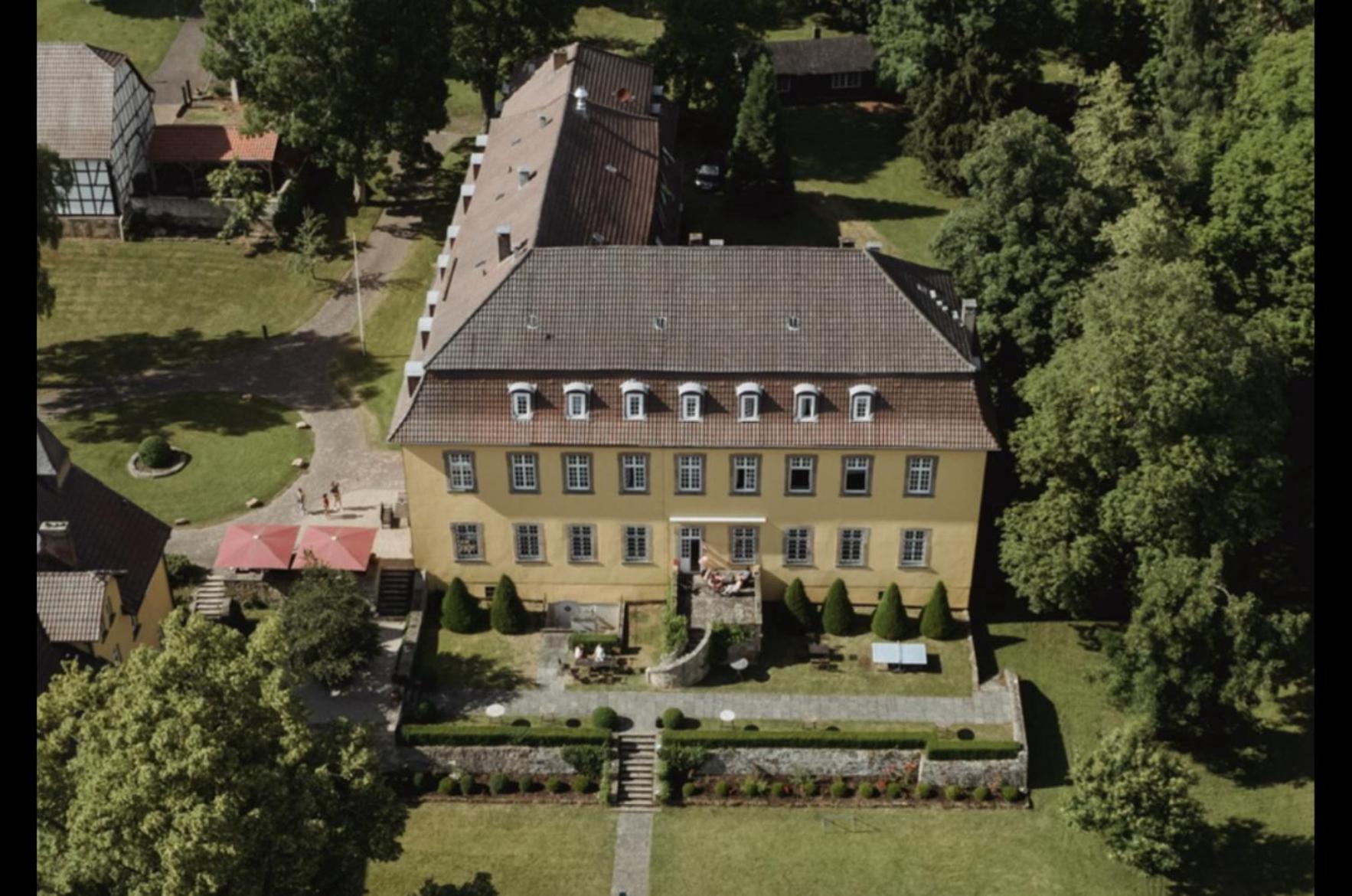 Hotel Schloss Hoehnscheid Bad Arolsen Exterior foto